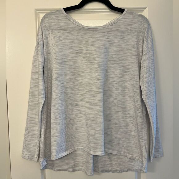 LULULEMON Back Into It Long Sleeve Top White/Gray Women’s Size 6 - Picture 3 of 6